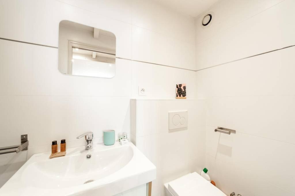 Studio Parfaitement Equipe - Metro Cordeliers Ail 里昂 外观 照片